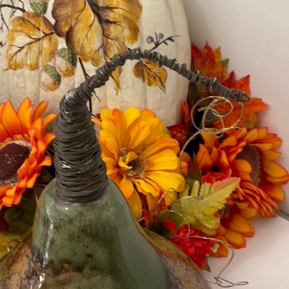 GLASS ACORN WITH WIRE STEM NWOT - Picture 2 of 6